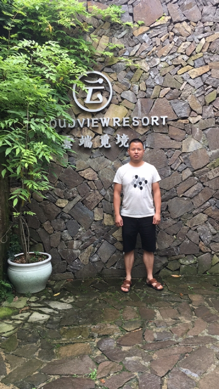 何超洪的第二张照片--保定相亲服务中心