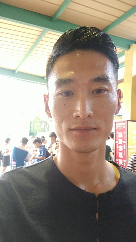 难得糊涂的第一张照片--保定相亲服务中心