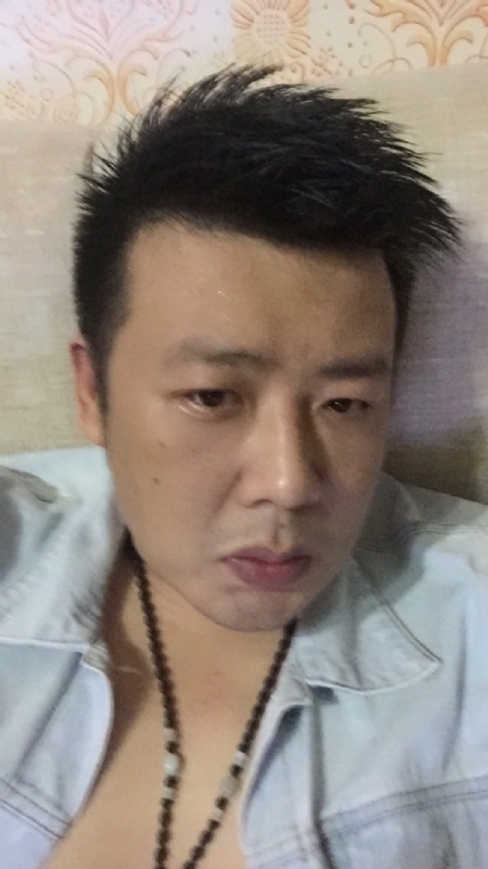 沐浴阳光的第一张照片--保定相亲服务中心