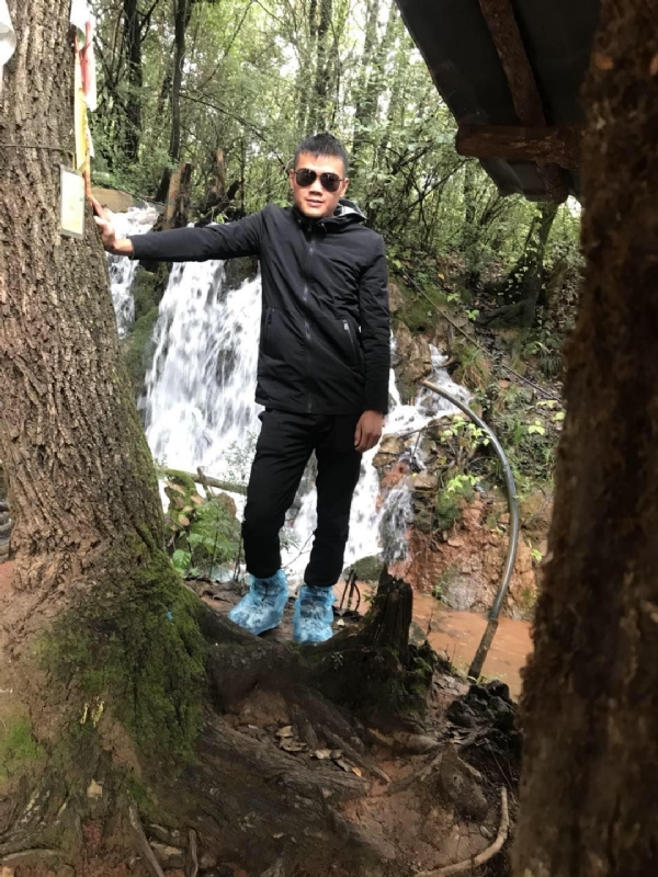 譕忄的第一张照片--保定相亲服务中心