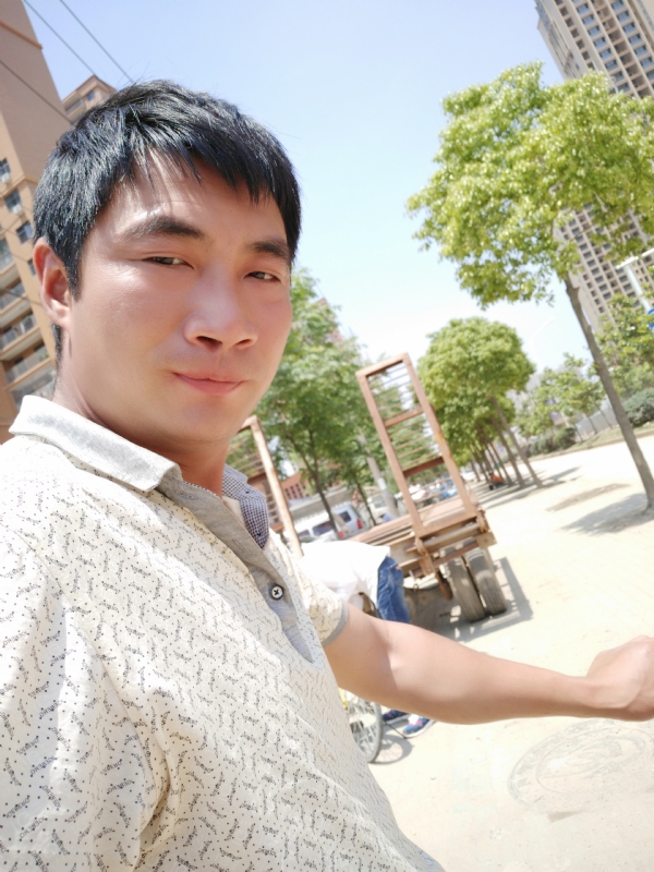 勇哥的第一张照片--保定相亲服务中心