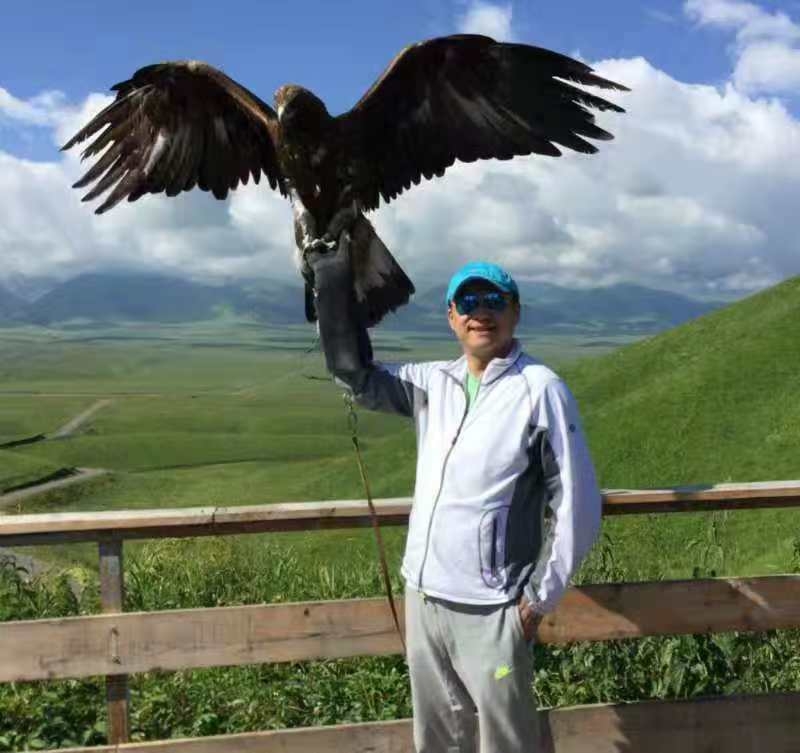 怀抱清风的第一张照片--保定相亲服务中心