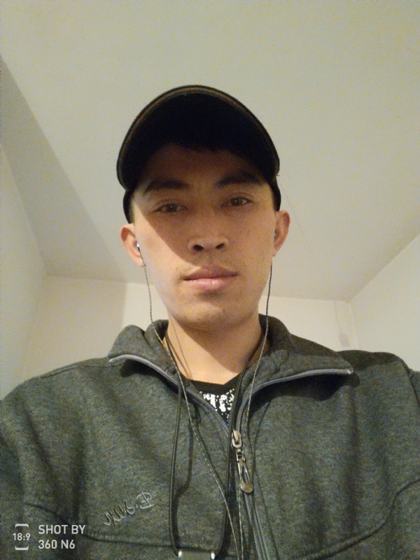 爱你一万年的第一张照片--保定相亲服务中心