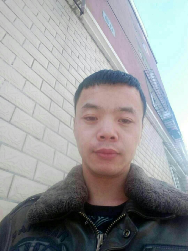 八零逅村民的第二张照片--保定相亲服务中心