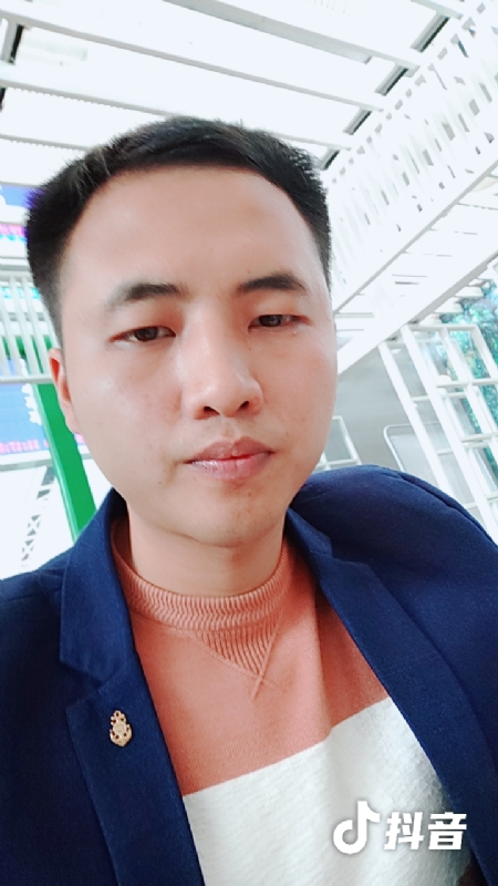 佳鑫的第一张照片--保定相亲服务中心