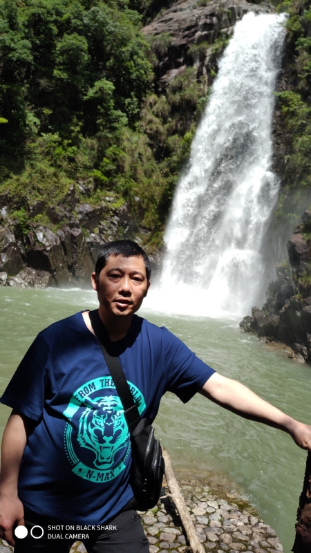 石头的第一张照片--保定相亲服务中心