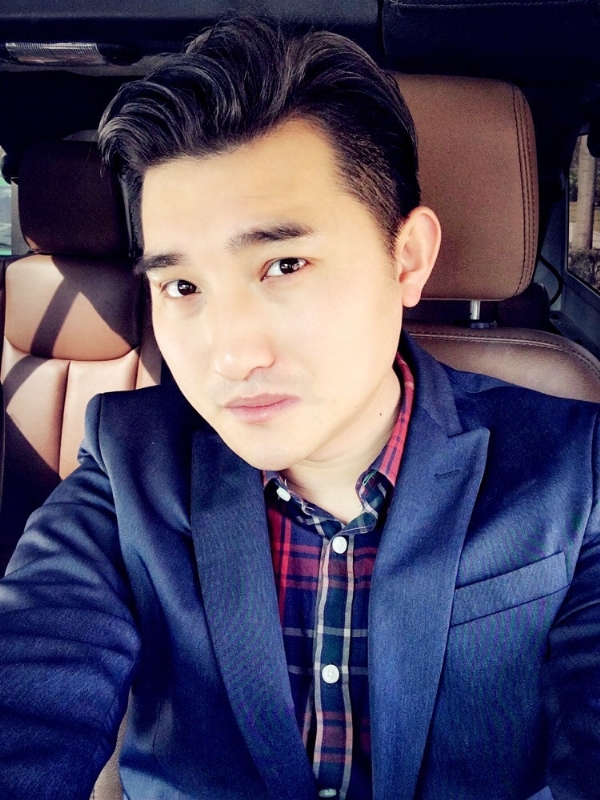 奋斗的第三张照片--保定相亲服务中心