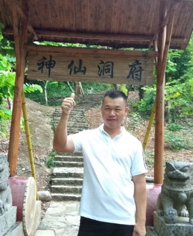 强仔的第一张照片--保定相亲服务中心