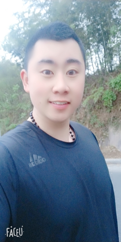 帅小伙的第一张照片--保定相亲服务中心