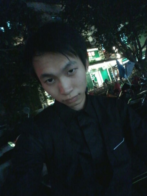 瞬间回眸的第一张照片--保定相亲服务中心