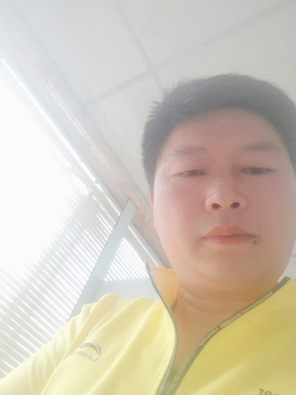 山男的第一张照片--保定相亲服务中心