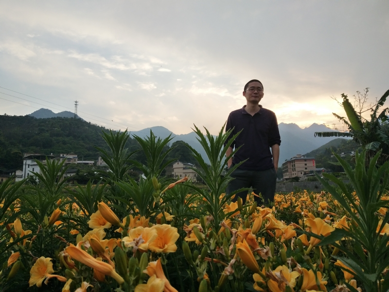 黄晓东的第一张照片--保定相亲服务中心