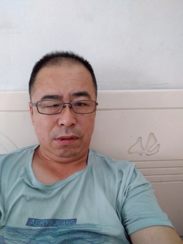 大叔的第一张照片--保定相亲服务中心