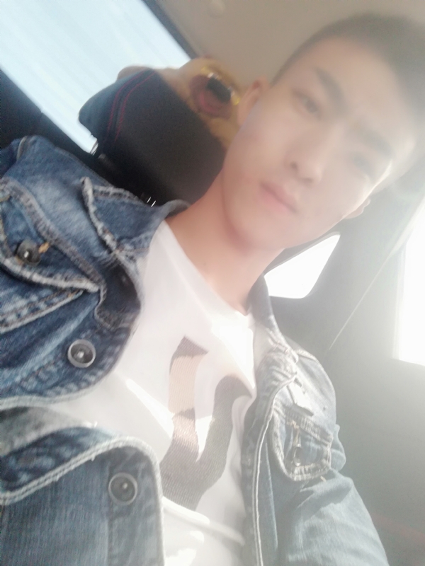 傻雕的第一张照片--保定相亲服务中心