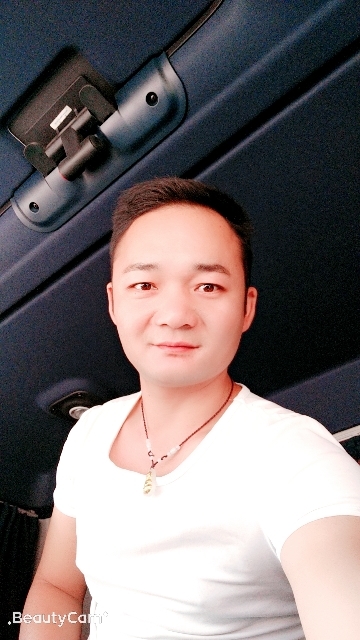 平凡的第一张照片--保定相亲服务中心