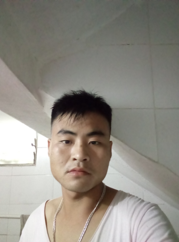 落叶知秋的第一张照片--保定相亲服务中心