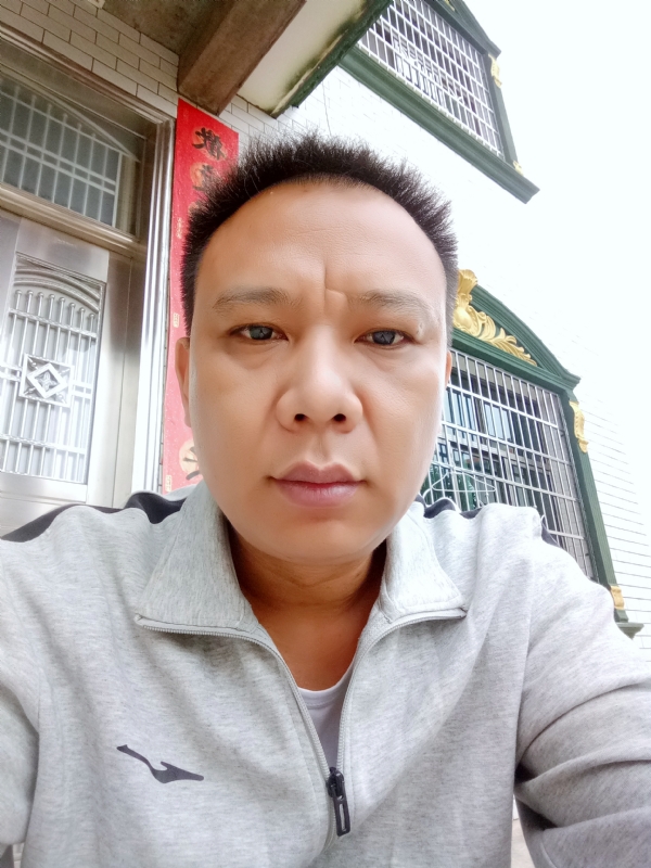 随缘的第一张照片--保定相亲服务中心