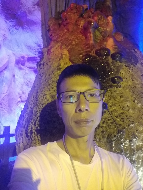 红叶的第一张照片--保定相亲服务中心