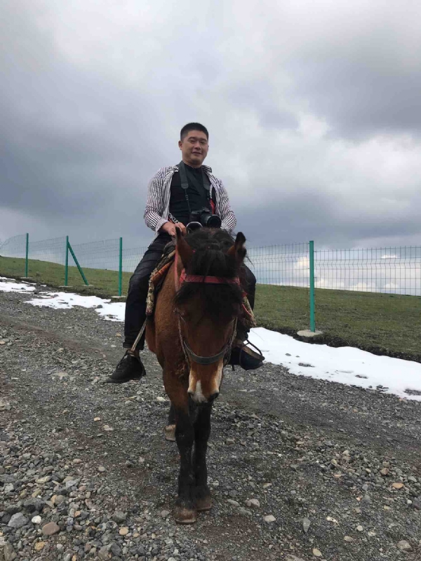 一个人的第一张照片--保定相亲服务中心