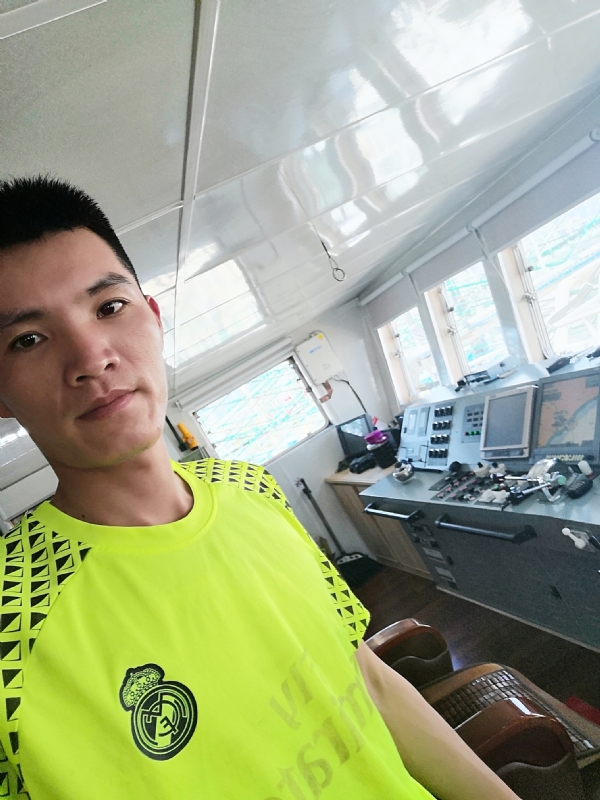 眼里都是你的第一张照片--保定相亲服务中心