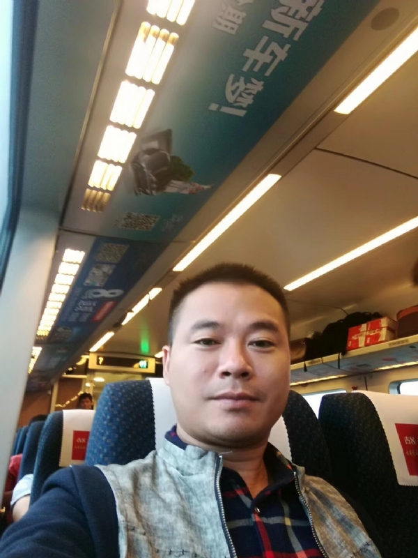 等爱的人的第一张照片--保定相亲服务中心