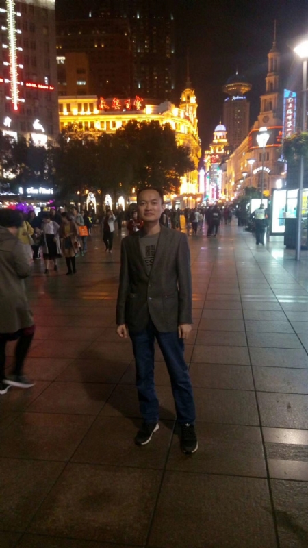 水池养鱼的第一张照片--保定相亲服务中心