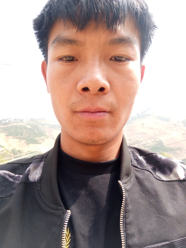 唐伟的第一张照片--保定相亲服务中心