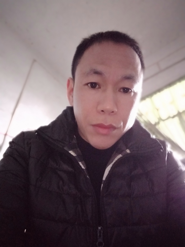 相信真爱的第一张照片--保定相亲服务中心