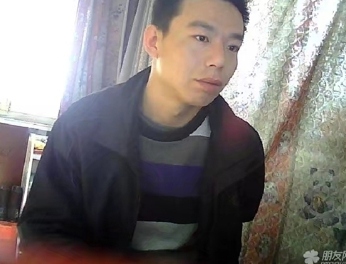 向钱奔跑的第一张照片--保定相亲服务中心