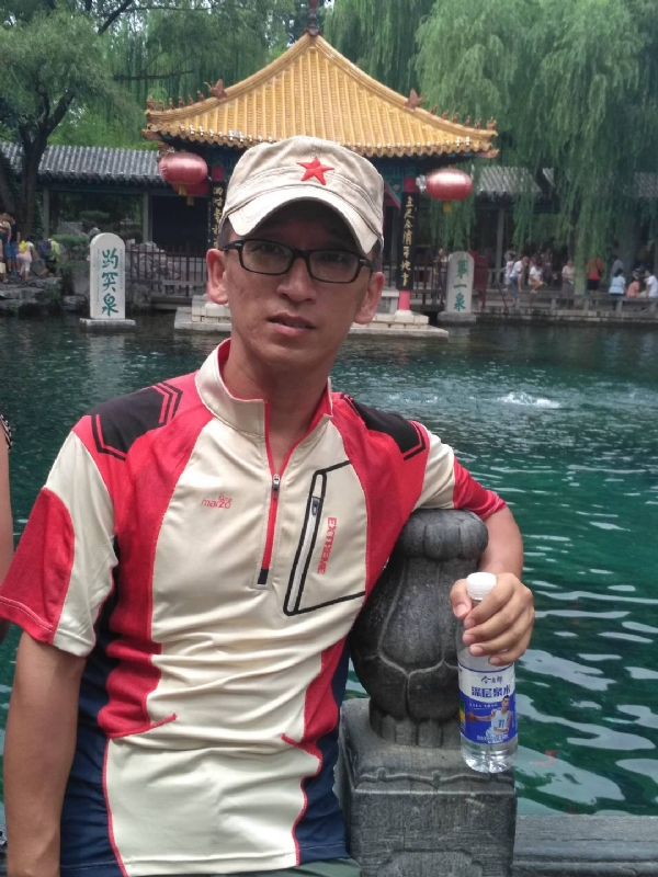 晓峰的第二张照片--保定相亲服务中心