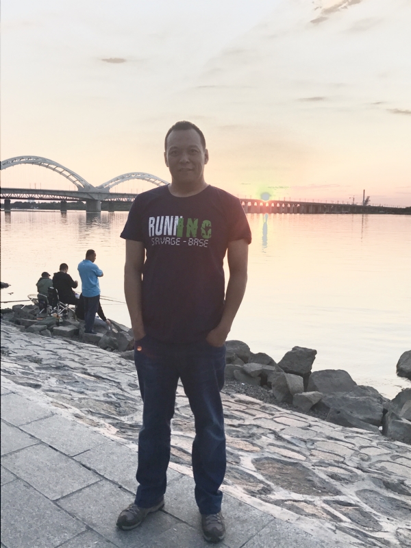 海天一色的第一张照片--保定相亲服务中心