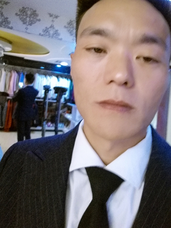 醉酒的蝴蝶的第二张照片--保定相亲服务中心