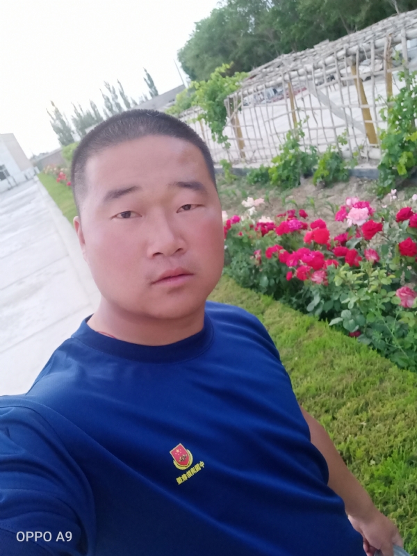 奋斗中的青春最美丽的第一张照片--保定相亲服务中心