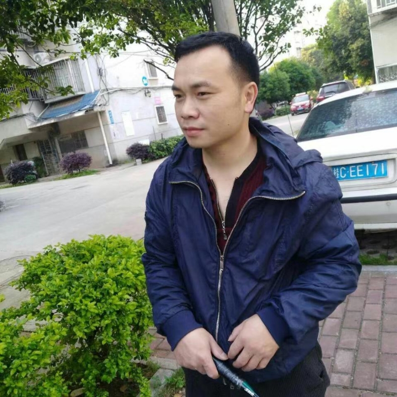 灰色足迹的第一张照片--保定相亲服务中心