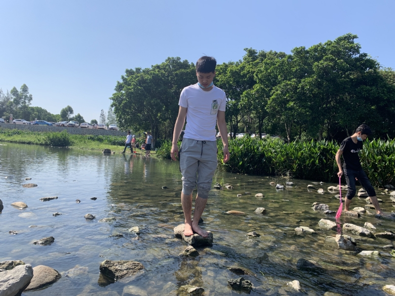 放假吃鸡的第二张照片--保定相亲服务中心