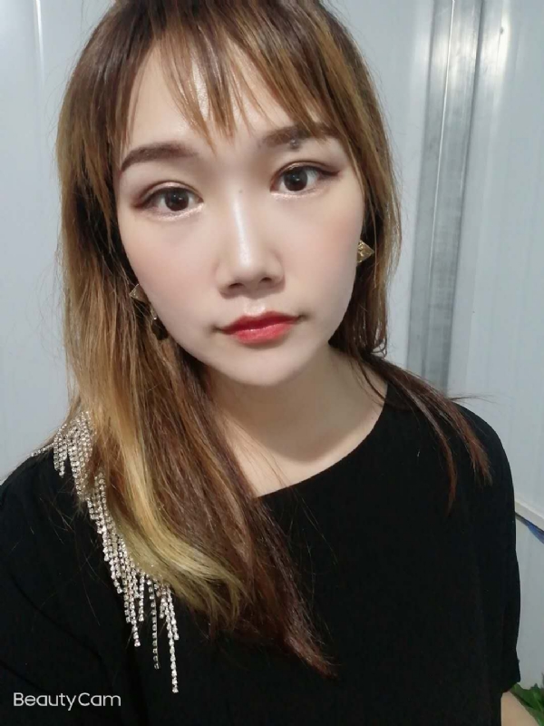 艾薇的第四张照片--保定相亲服务中心