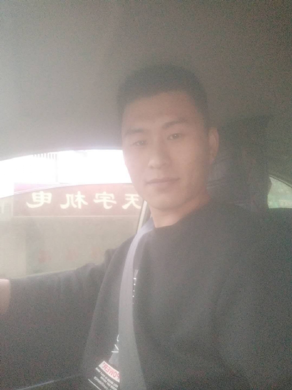 老鼠爱上猫的第一张照片--保定相亲服务中心