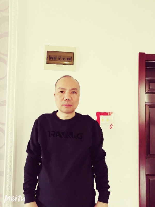 酒香四溢的第一张照片--保定相亲服务中心