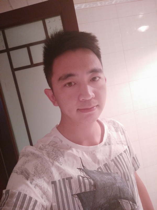 彭亮的第一张照片--保定相亲服务中心