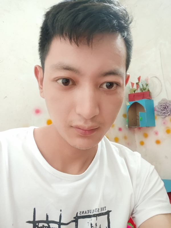 笑对人生的第一张照片--保定相亲服务中心