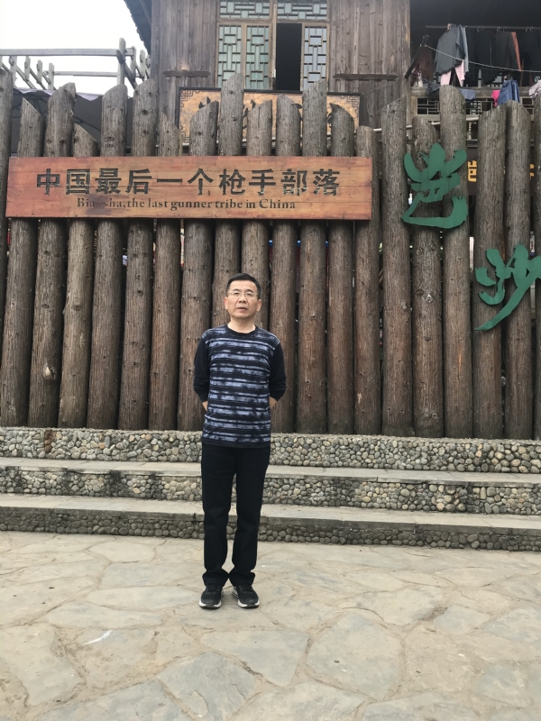 屯里的富豪的第一张照片--保定相亲服务中心