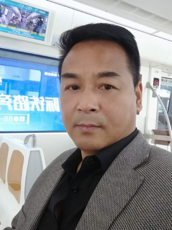 雪豹的第二张照片--保定相亲服务中心