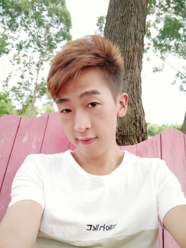 一觉睡到小时候的第一张照片--保定相亲服务中心