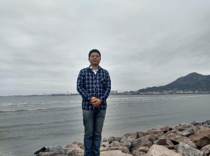 在奋斗的第二张照片--保定相亲服务中心