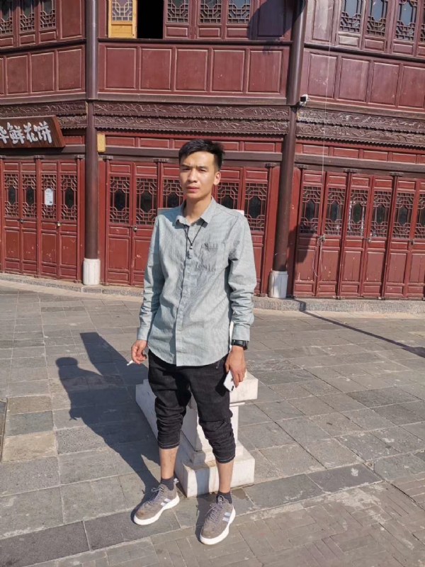 刘方的第一张照片--保定相亲服务中心