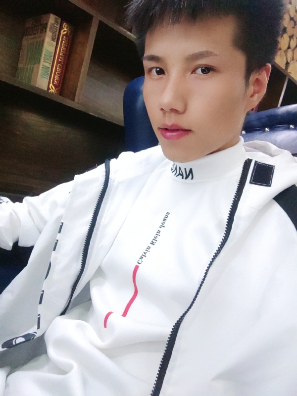 梁辞的第一张照片--保定相亲服务中心