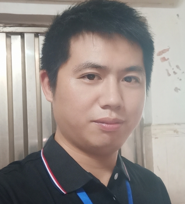 单身奶爸的第一张照片--保定相亲服务中心