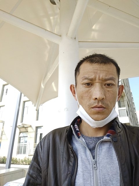 孤狼的第一张照片--保定相亲服务中心