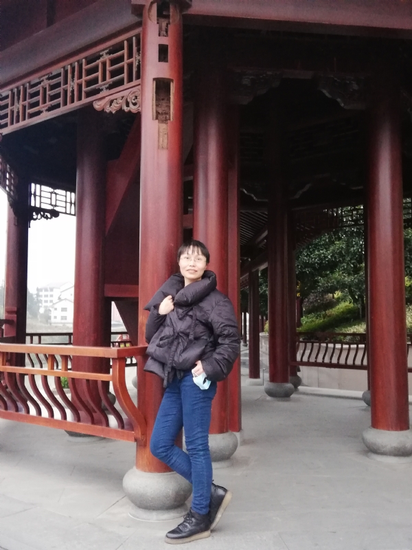 篱落的第一张照片--保定相亲服务中心