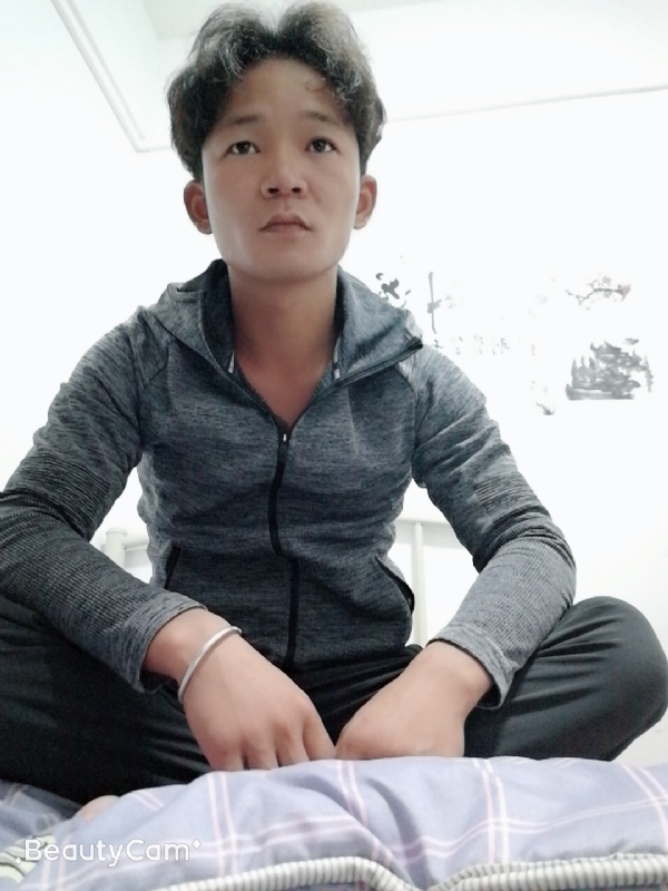 东浩学长的第一张照片--保定相亲服务中心